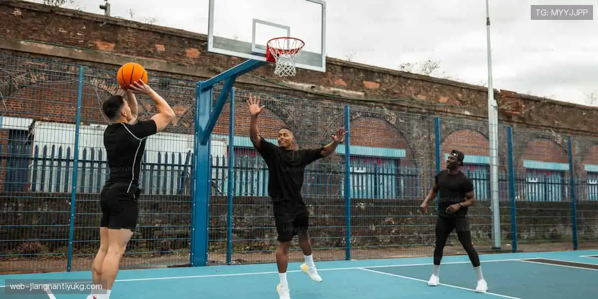 周边潮品，让热爱触手可及！🎯💥